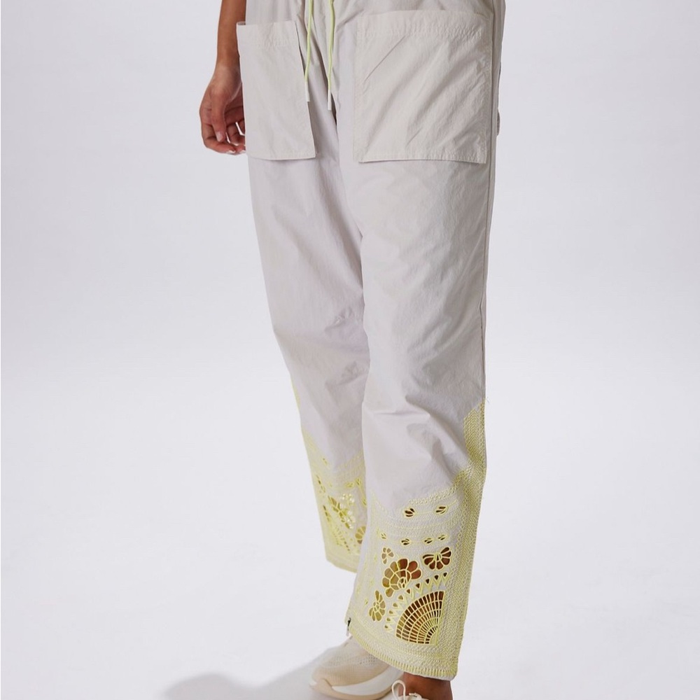 Free people movement Fly by night Embroidered Pants $108 NWT